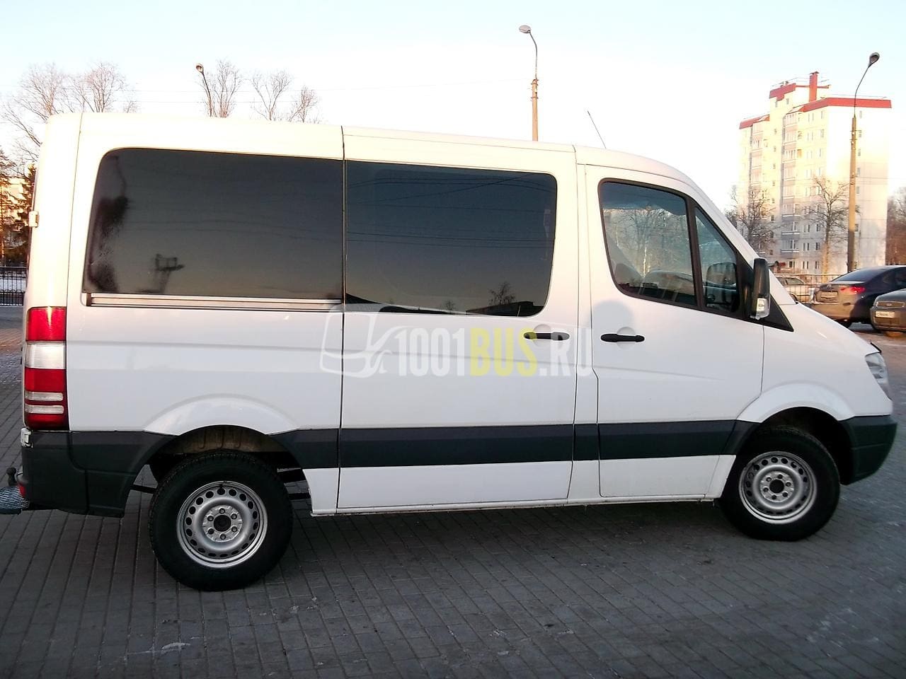 Минивэн Mercedes-Benz Sprinter - прокат с водителем в Москве и области -  компания 1001 bus